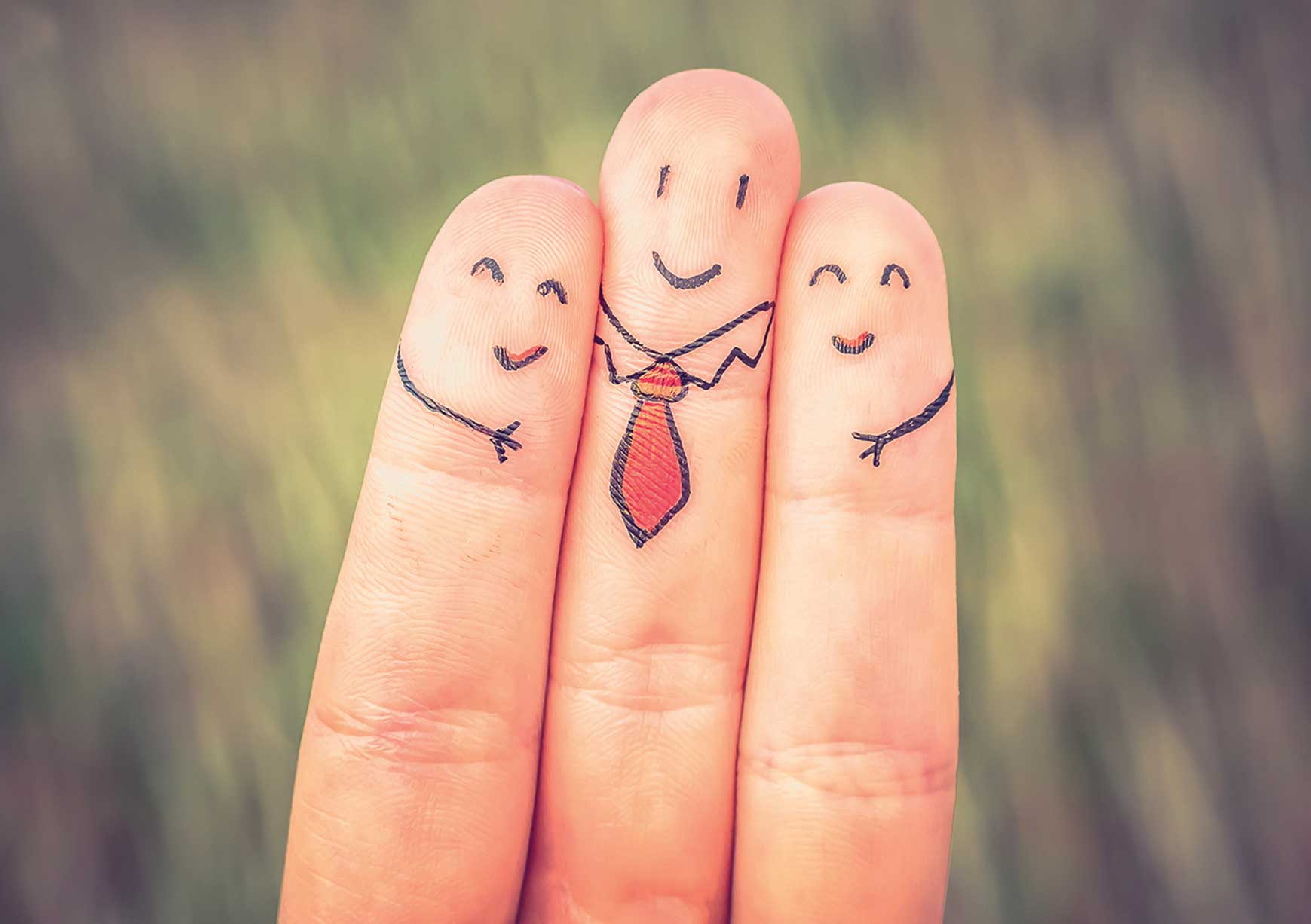 Dita che si abbracciano